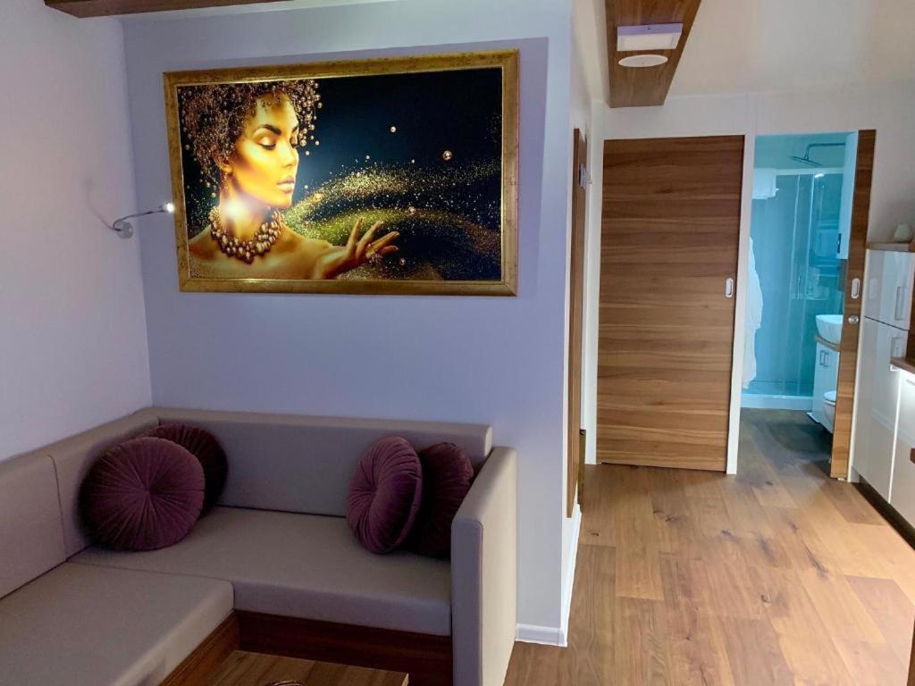 فيلا Floating Sea House Aurora بورتوروز المظهر الخارجي الصورة