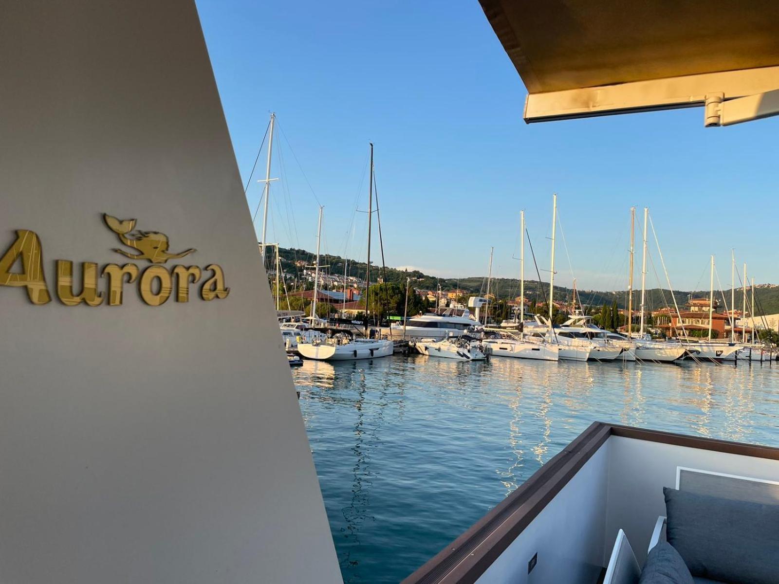 فيلا Floating Sea House Aurora بورتوروز المظهر الخارجي الصورة